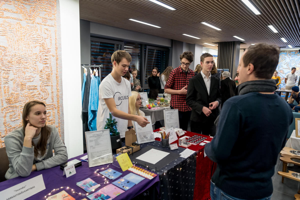 Ziemassvetki Dubultu Kulturas kvartals Cits bazars-1