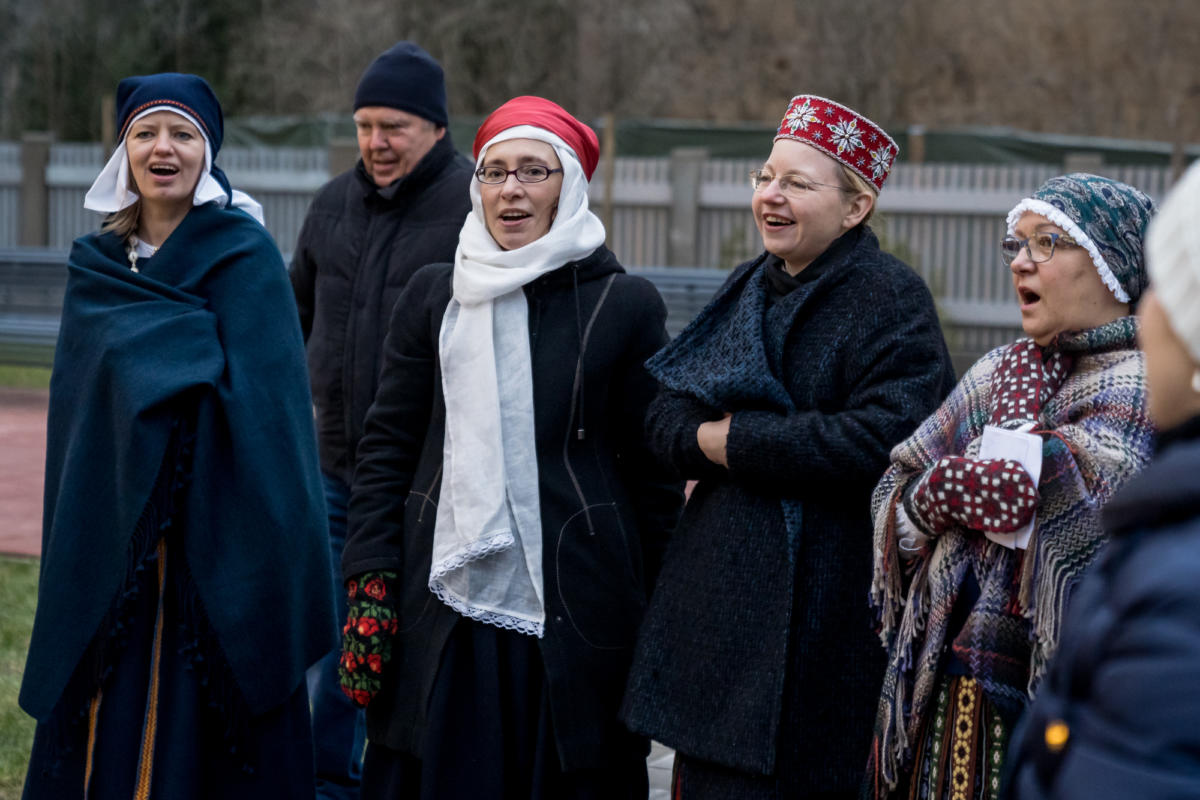 Ziemassvetki Dubultu Kulturas kvartals Egles iedegsana-12