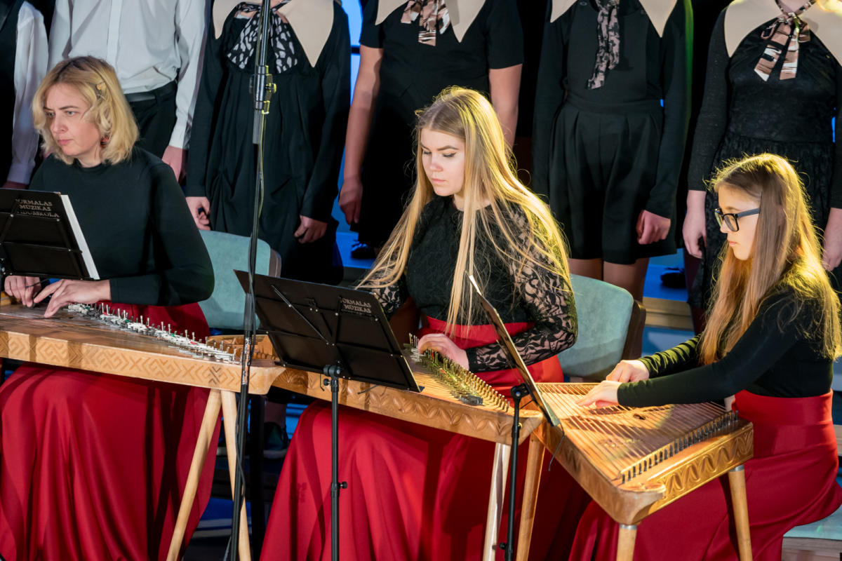 Ziemassvetki Dubultu Kulturas kvartals Muzikas skolas koncerts-35