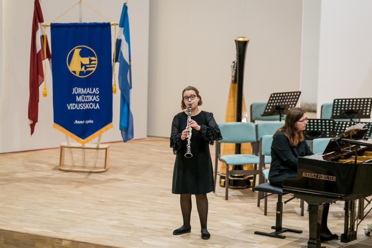 Konkursa apbalvosana Jurmalas Muzikas vidusskola-44