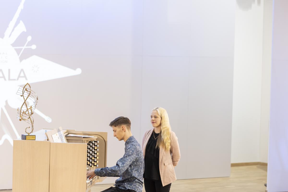Muzikas-konkursa-B-grupasfinals Artis-Veigurs 2