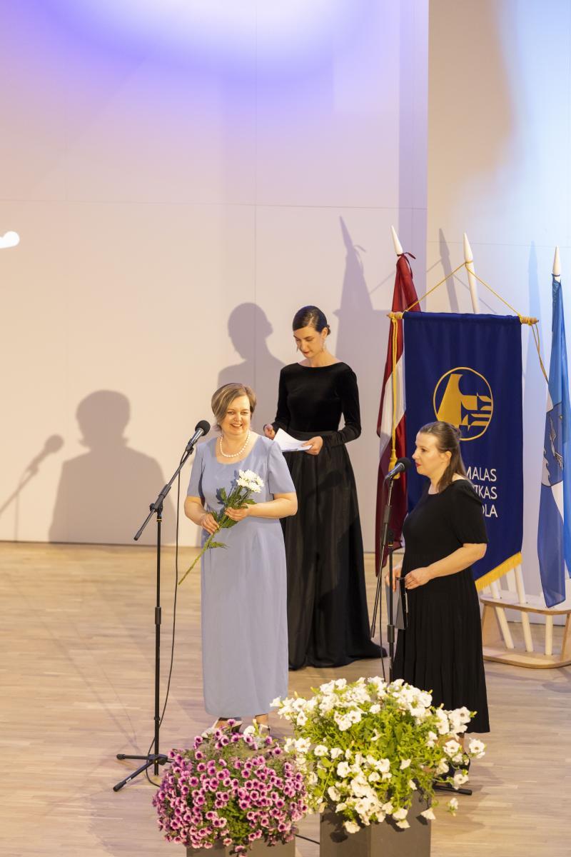 Muzikas-konkursa-Jurmala-2022-atklasana Artis-Veigurs 3