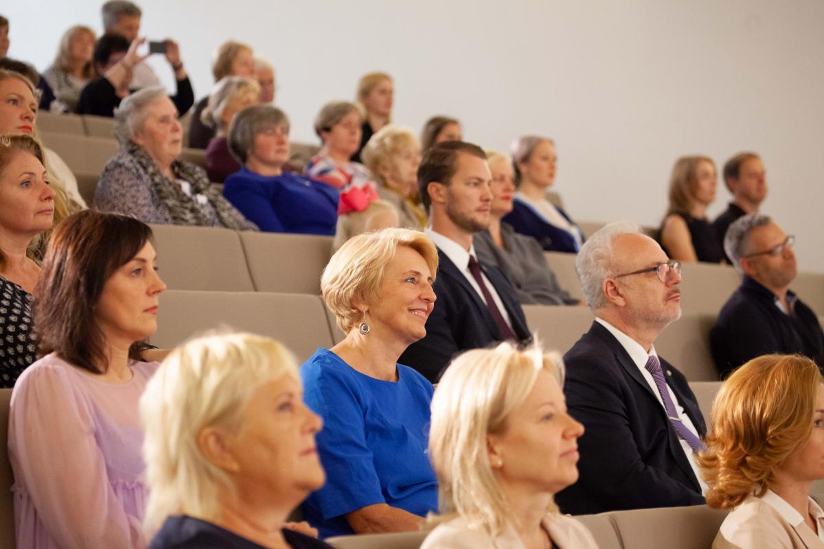 Egils Levits Dubultu kult.kvartala  Artis Veigurs-57 (1)