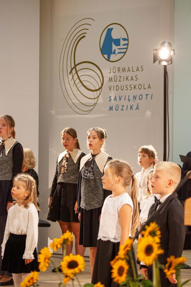 Egils Levits Dubultu kult.kvartala  Artis Veigurs-60