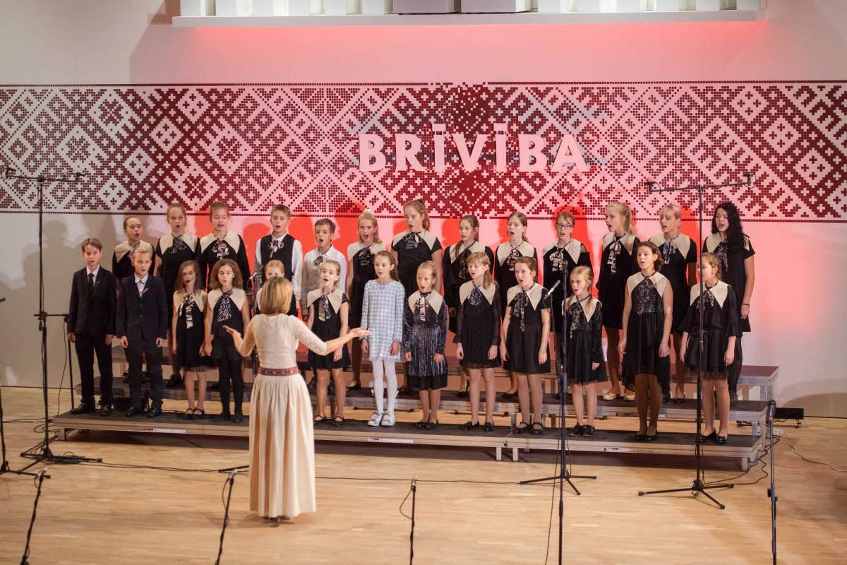 Valsts svētku koncerts “Brīvība un jūra” Artis Veigurs-21