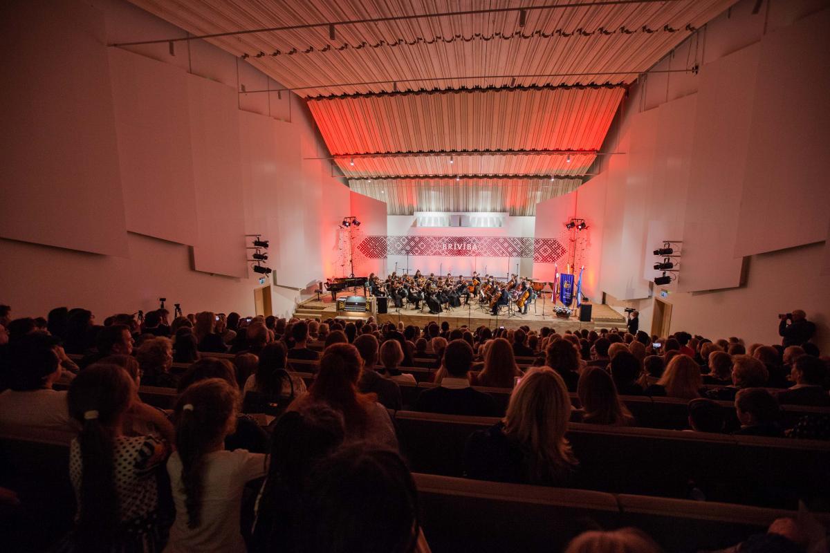 Valsts svētku koncerts “Brīvība un jūra” Artis Veigurs-25