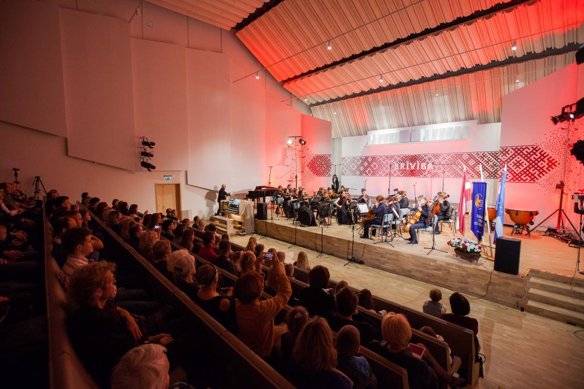 Valsts svētku koncerts “Brīvība un jūra” Artis Veigurs-26